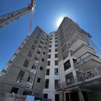 חזית הבניין