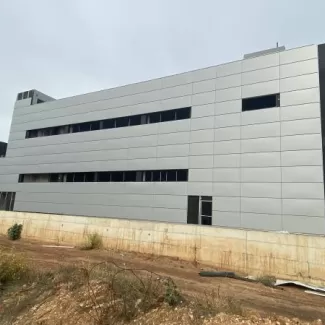 בניין משרדים ,כפר סבא