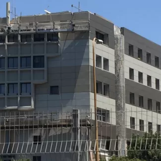 יגאל אלון - בניין משרדים