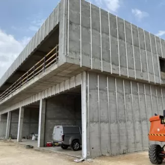 מרכז מסחרי . מגדל העמק