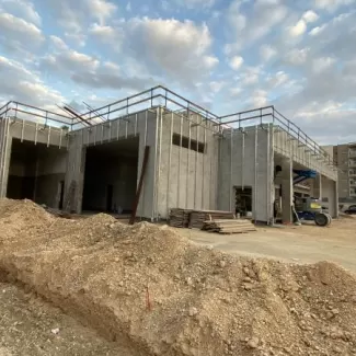 מרכז מסחרי . מגדל העמק