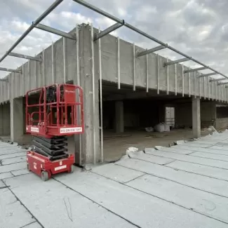 מרכז מסחרי . מגדל העמק