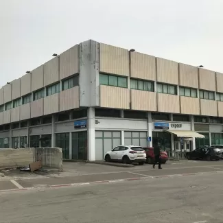  בניין שניידר